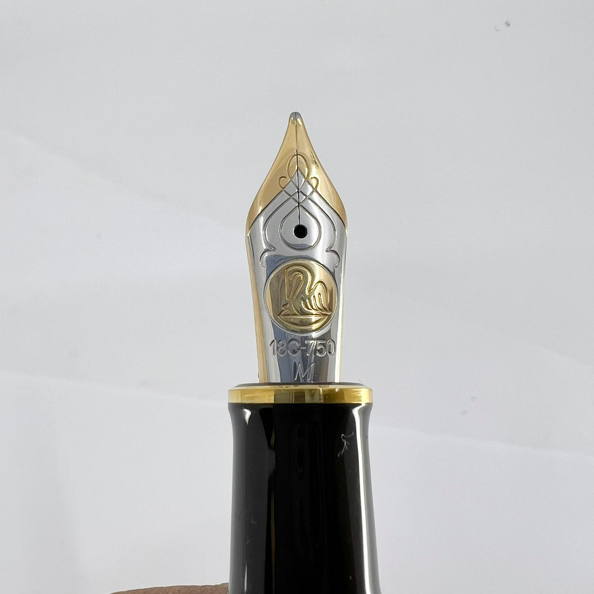 Pelikan M800 Brown Striped Barrel/Solid Brown Cap Fountain Pen - Medium 18kt Gold Nib