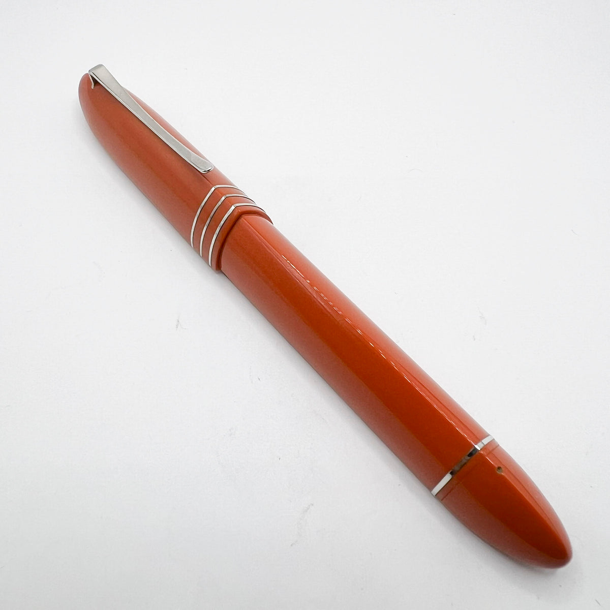 OMAS #360 for Armando Simoni Club Orange Triangulated Fountain Pen (Circa 1999) - Medium 18kt Gold Nib