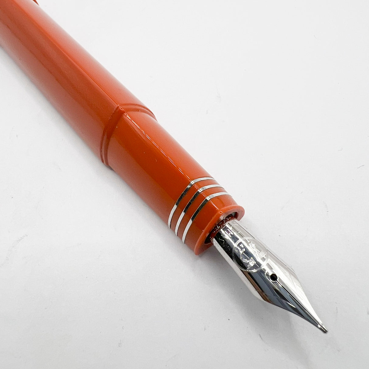 OMAS #360 for Armando Simoni Club Orange Triangulated Fountain Pen (Circa 1999) - Medium 18kt Gold Nib