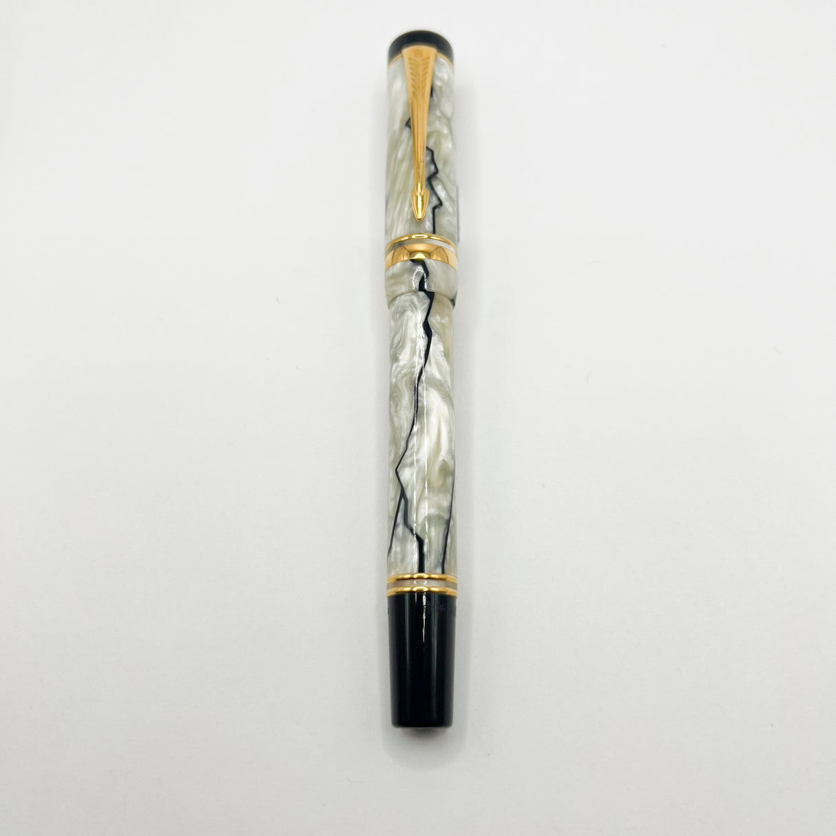 Parker Duofold International Lustrous Pearl & Black Fountain Pen - Fine 18kt Gold Nib