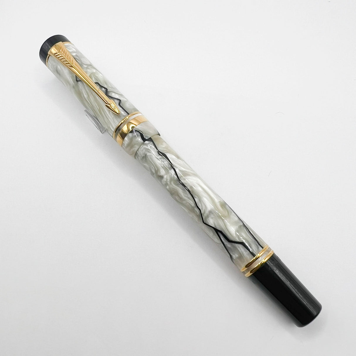 Parker Duofold International Lustrous Pearl & Black Fountain Pen - Fine 18kt Gold Nib