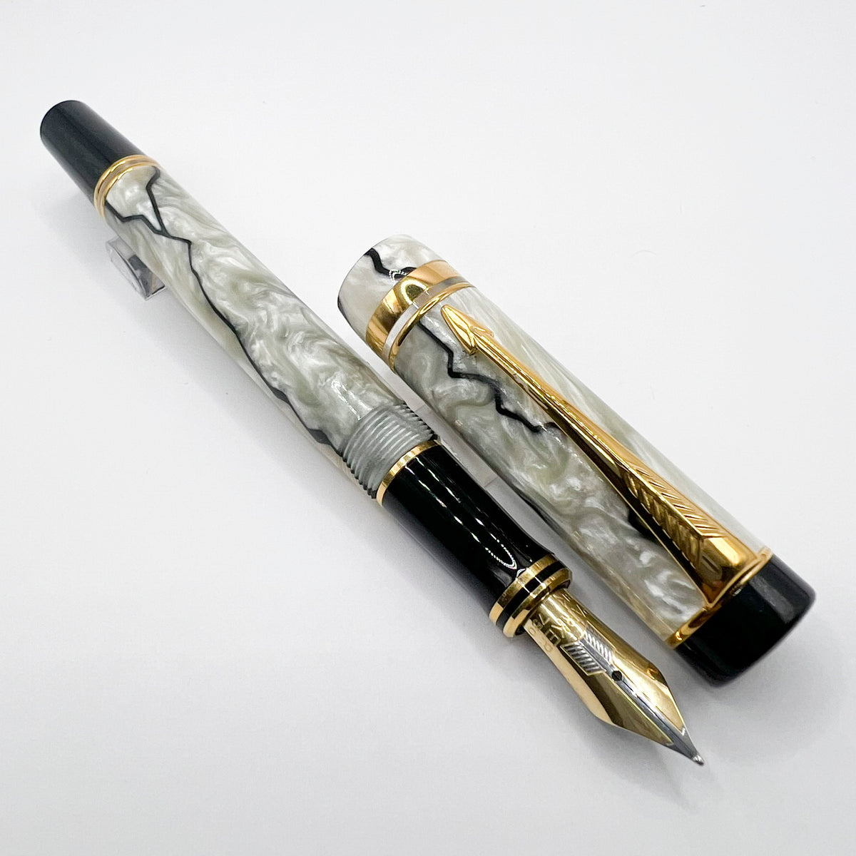 Parker Duofold International Lustrous Pearl & Black Fountain Pen - Fine 18kt Gold Nib