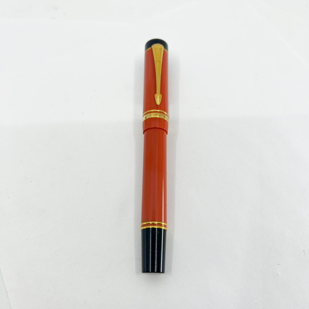 Parker Duofold Centennial (Largest Size) Douglas MacArthur/World War II Commemorative Limited Edition Fountain Pen - Medium 18kt Gold Nib