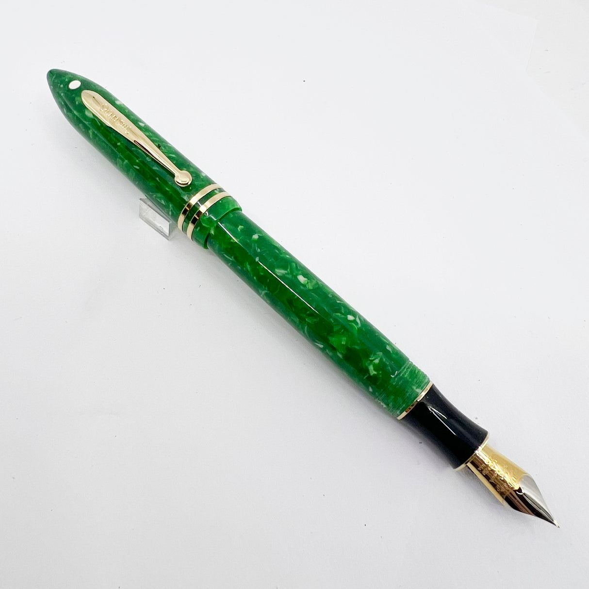 Sheaffer Balance Marbled Jade Green Fountain Pen - Extra Fine 18kt Gold Nib