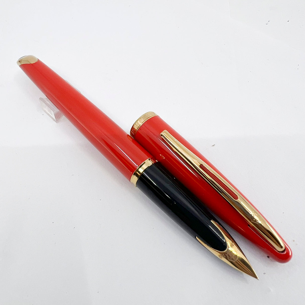 Waterman Carene Orange Coral Lacquer Fountain Pen - Extra Fine 18kt Gold Nib