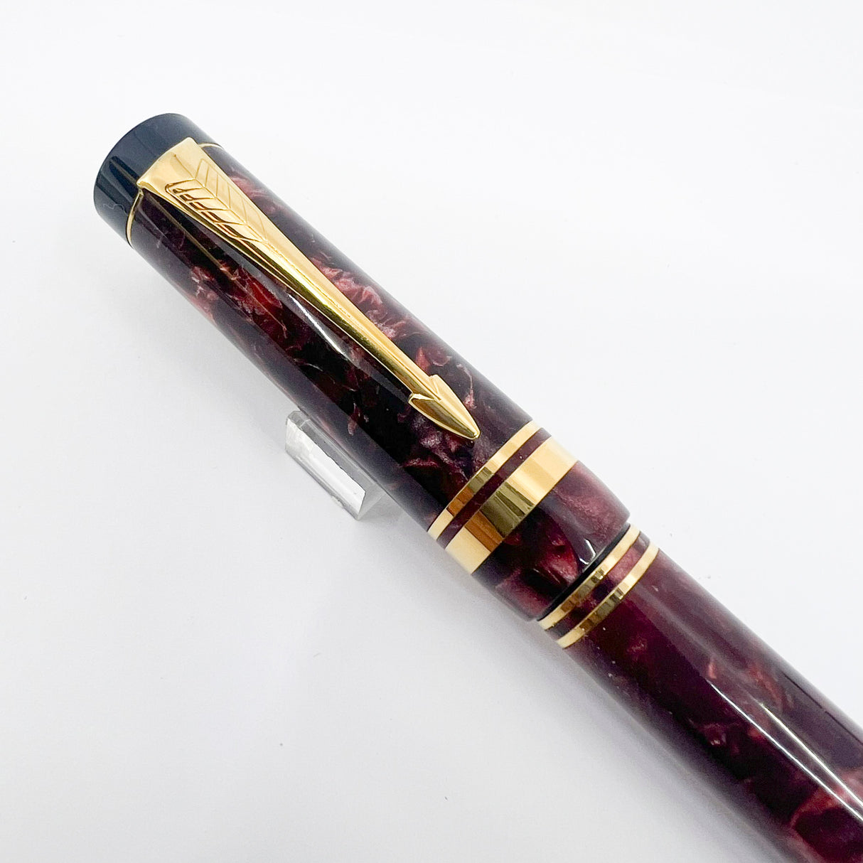 Parker International Maroon Marble Duofold Fountain Pen (Circa 1990) - Fine 18kt Gold Nib
