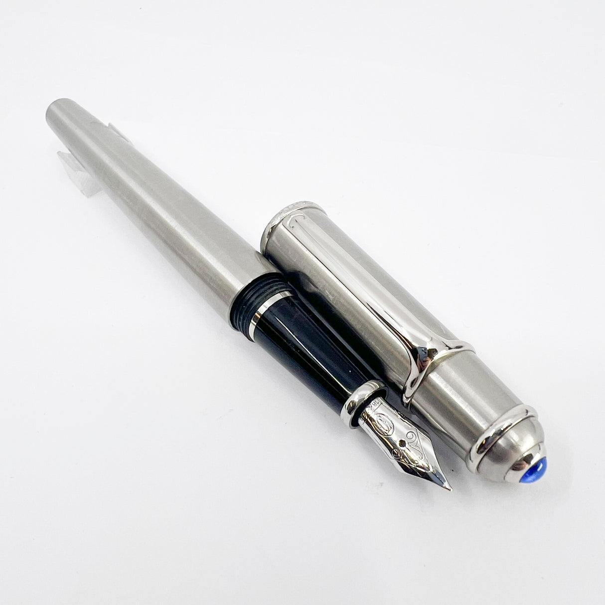 Cartier Diabolo Brushed Stainless Steel Fountain Pen - Medium 18kt Gold Nib