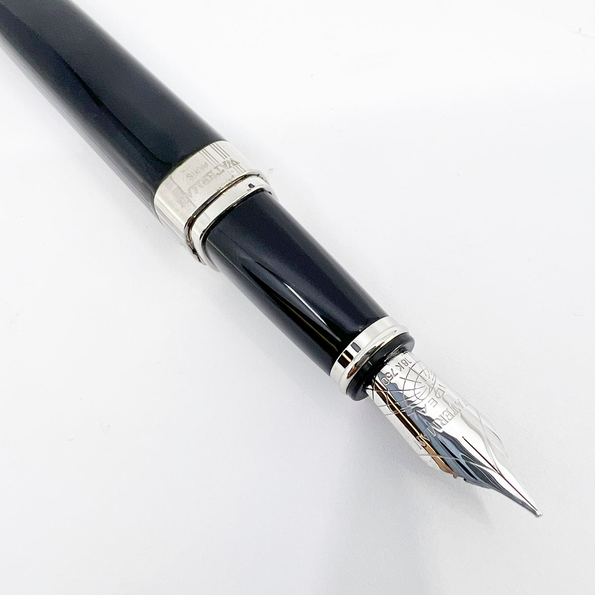 Waterman Oversized Exception Black Fountain Pen - 4-Sided Body with 2 Sides of Charcoal Stripes - Medium 18kt Gold Nib