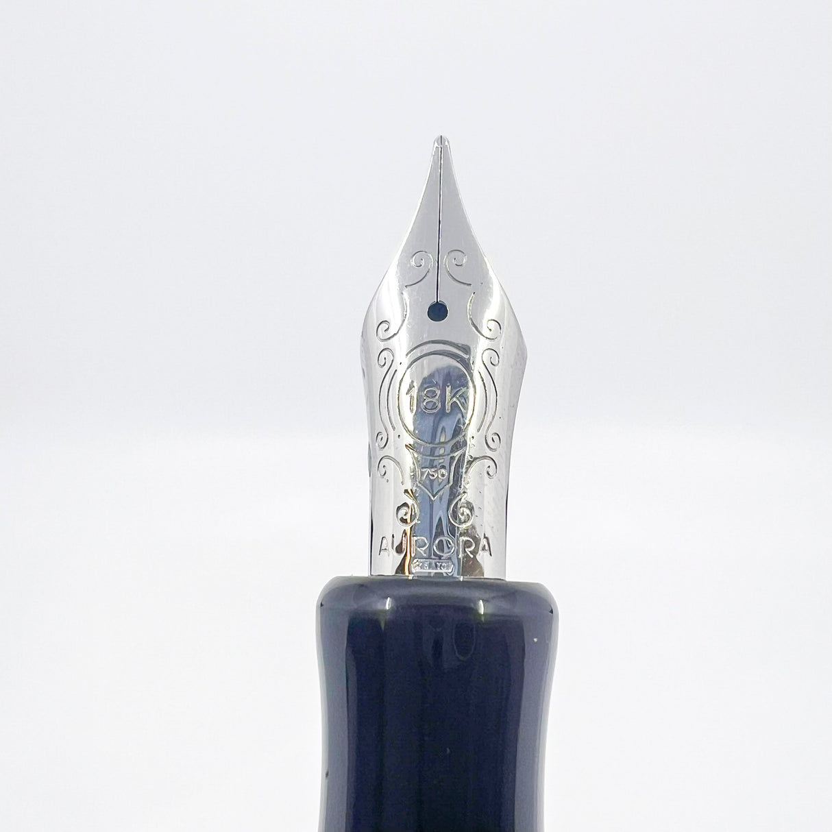 Aurora Benvenuto Cellini Sterling Silver Limited Edition Fountain Pen - Medium 18kt Gold Nib