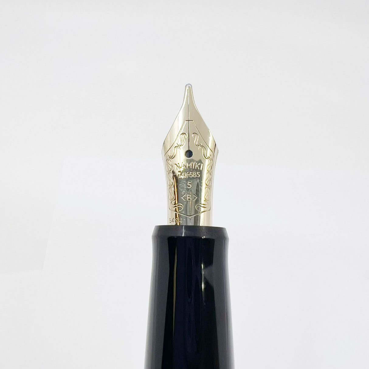 Namiki Nippon Art Pinetree Bonzai Fountain Pen - Broad 14kt Gold Nib