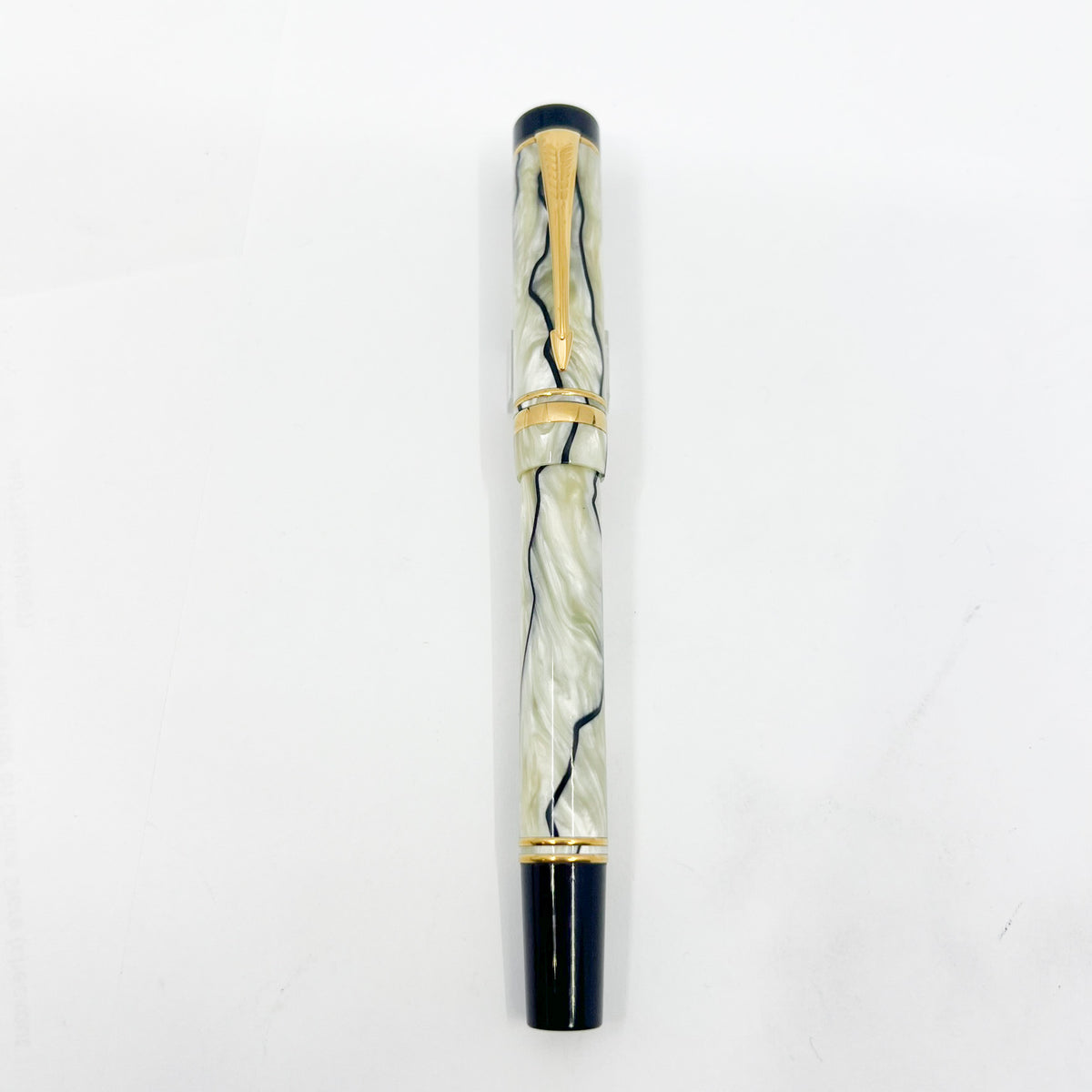 Parker Duofold International (Standard Size) Pearl & Black Fountain Pen - Medium 18kt Gold Nib