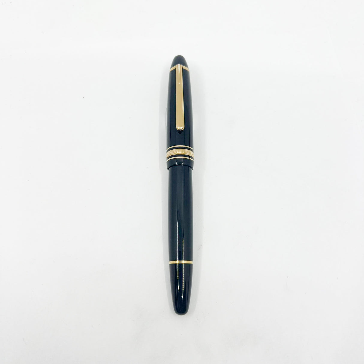 Montblanc #146 LeGrand Meisterstuck Black Resin Fountain Pen - Flexible Extra-Fine 14kt Gold Nib