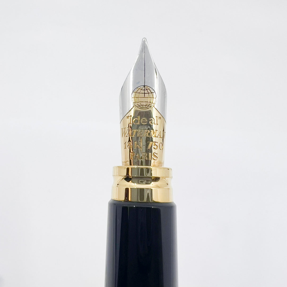 Waterman Patrician Red Coral Marble Fountain Pen- Fine 18kt Gold Nib