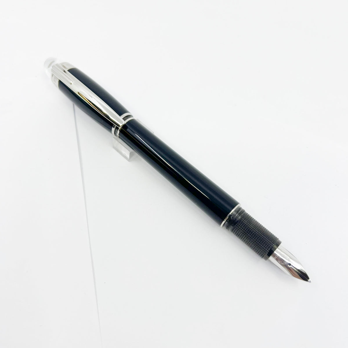 Montblanc Starwalker Black Resin Fountain Pen - Medium 14kt Gold Nib