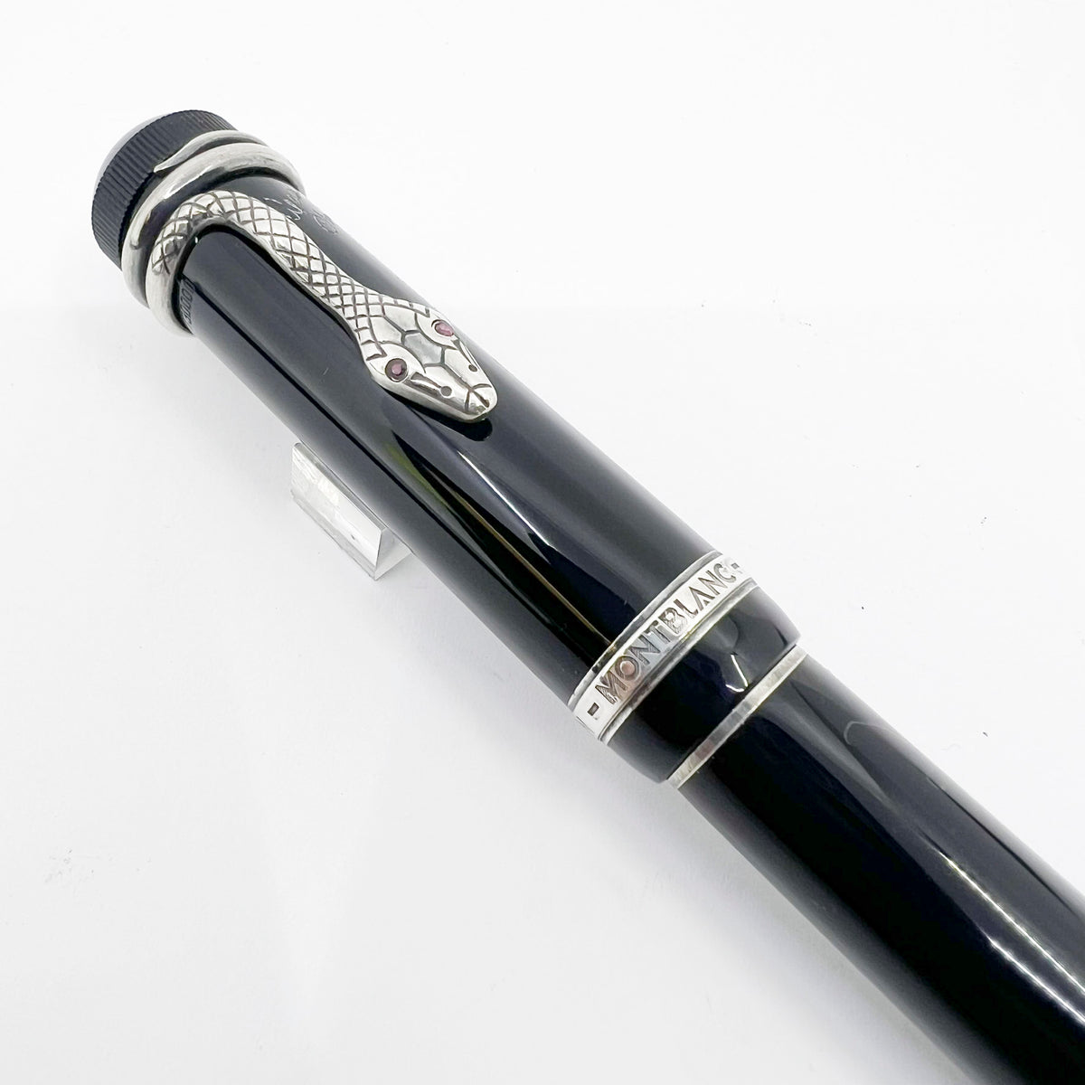 Montblanc Agatha Christie Sterling Silver Limited Edition Fountain Pen - Fine 18kt Gold Nib