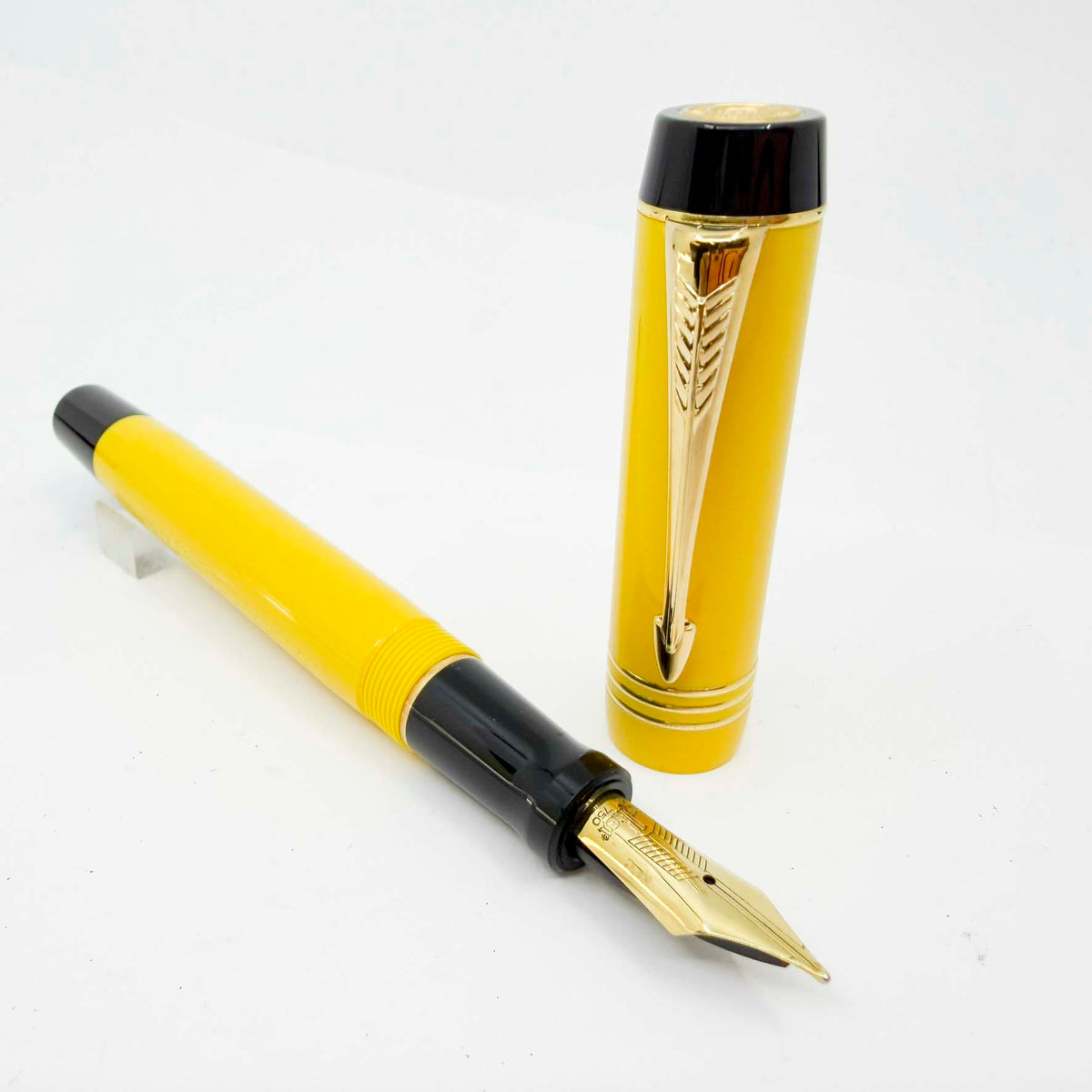 Parker Duofold Centennial Mandarin Yellow Limited Edition Fountain Pen - Medium 18kt Gold Nib