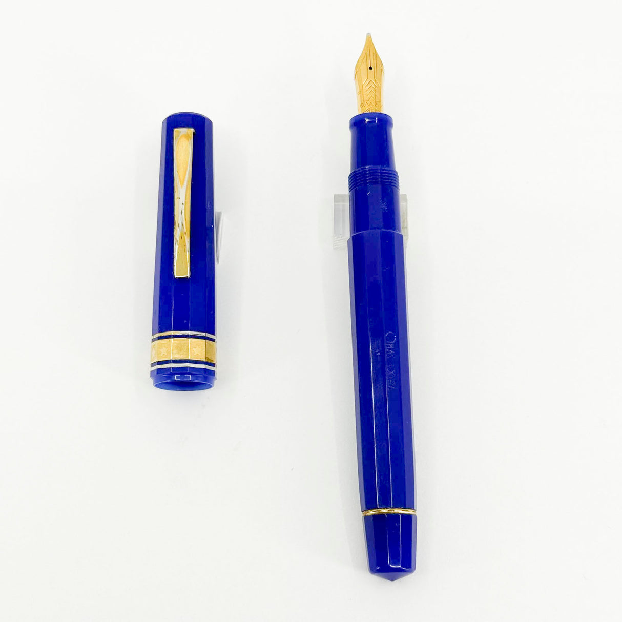 OMAS Milord Paragon Royal Blue Fountain Pen - Broad 18kt Gold Nib