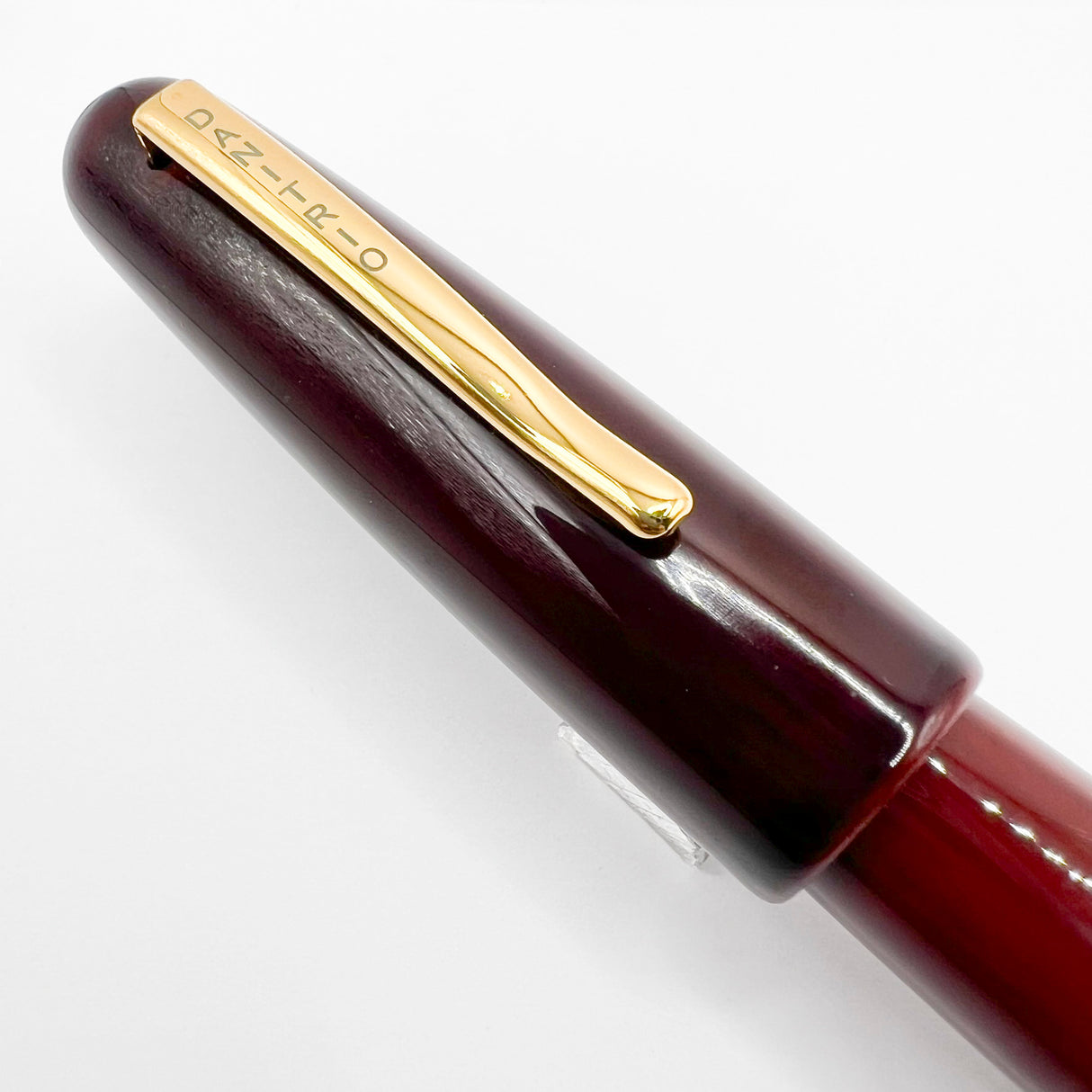 Danitrio Tami-Nuri Red Urushi Hand Painted Lacqueron Mikado Over-Sized Fountain Pen - Fine 18kt Gold Nib