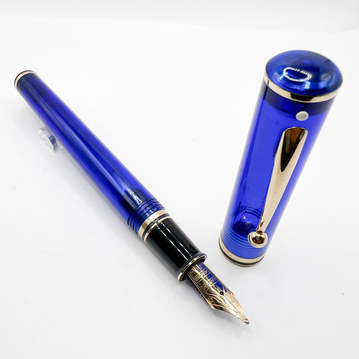 Sheaffer for Levenger Translucent Mediterranean Blue Connaisseur Fountain Pen - Broad 14kt Gold Nib