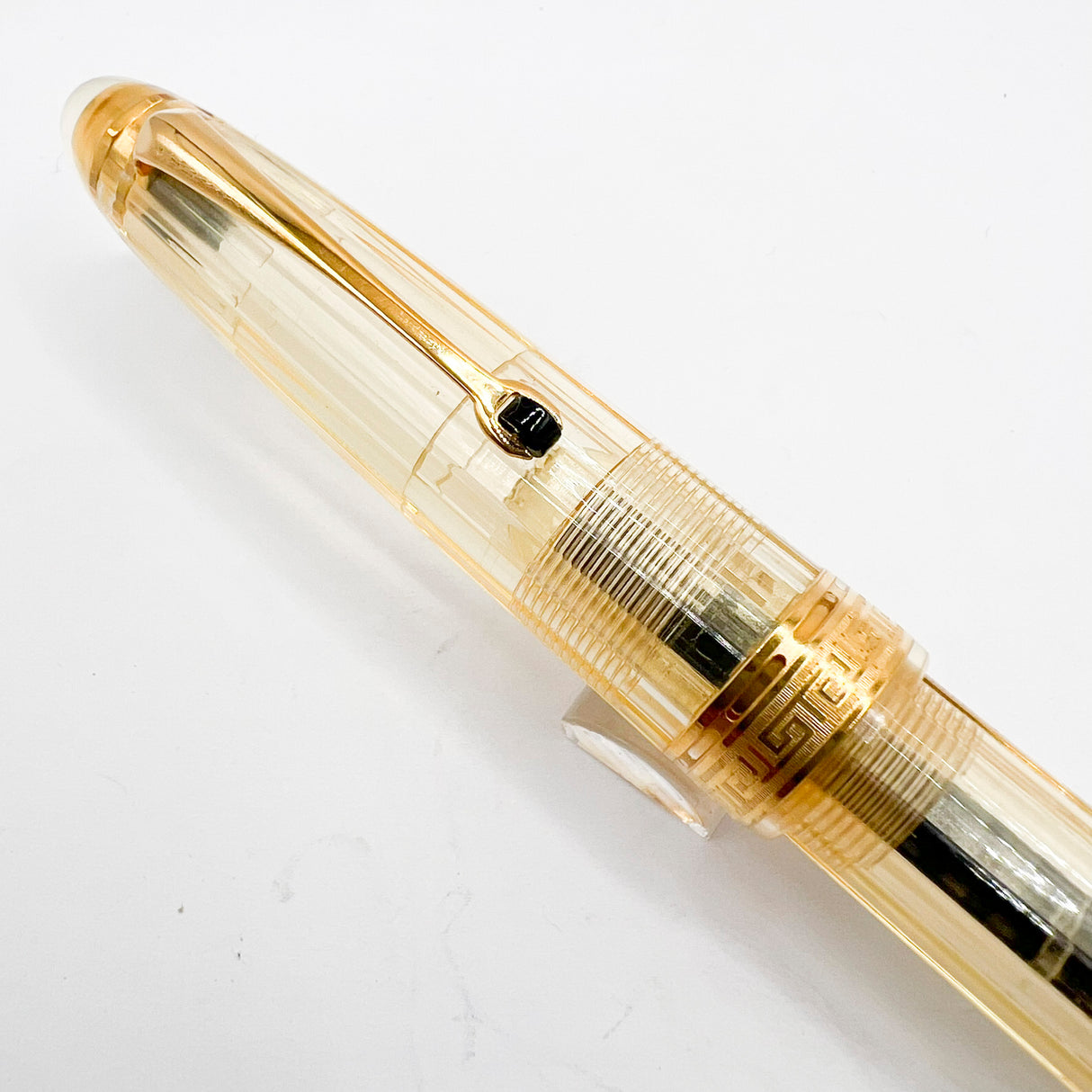 OMAS Ogiva Transparent Fluted Demonstrator Fountain Pen - Broad 18kt Gold Nib
