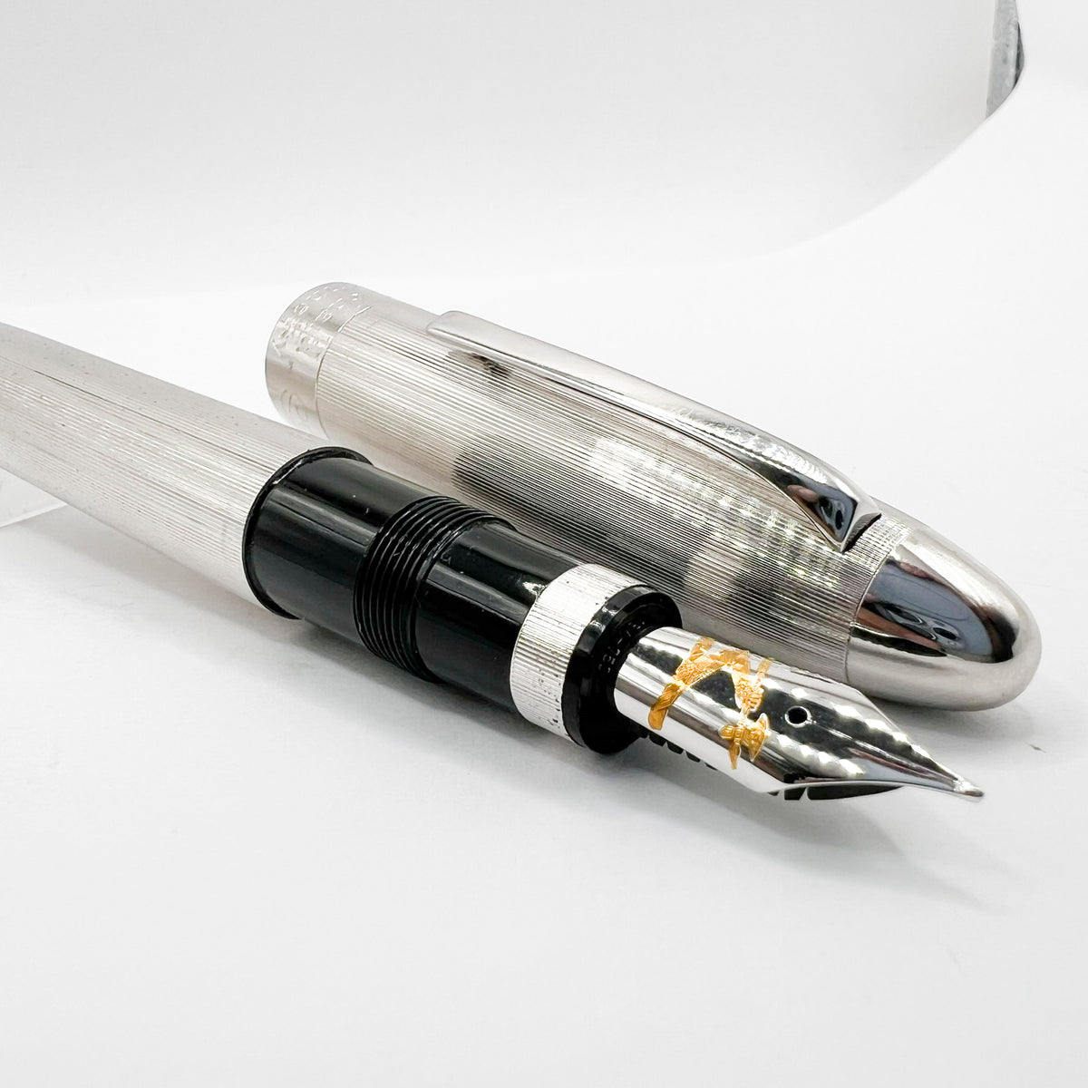 OMAS Large Ogiva Style Richard Hennessy Cognac Special Edition Fountain Pen - Medium 18kt Gold Nib
