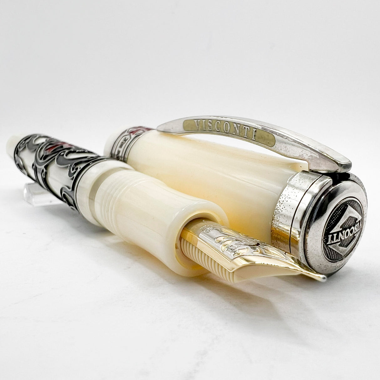 Visconti Knights Templar Limited Edition Fountain Pen - Fine 18kt Gold Nib