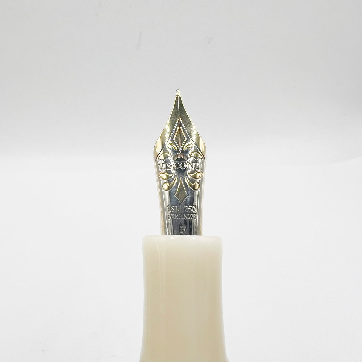 Visconti Knights Templar Limited Edition Fountain Pen - Fine 18kt Gold Nib