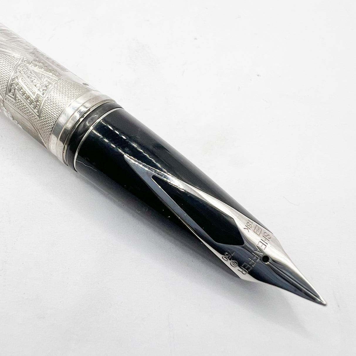 Sheaffer Roaring Twenties Sterling Silver Limited Edition Fountain Pen - Medium 18kt Gold Nib