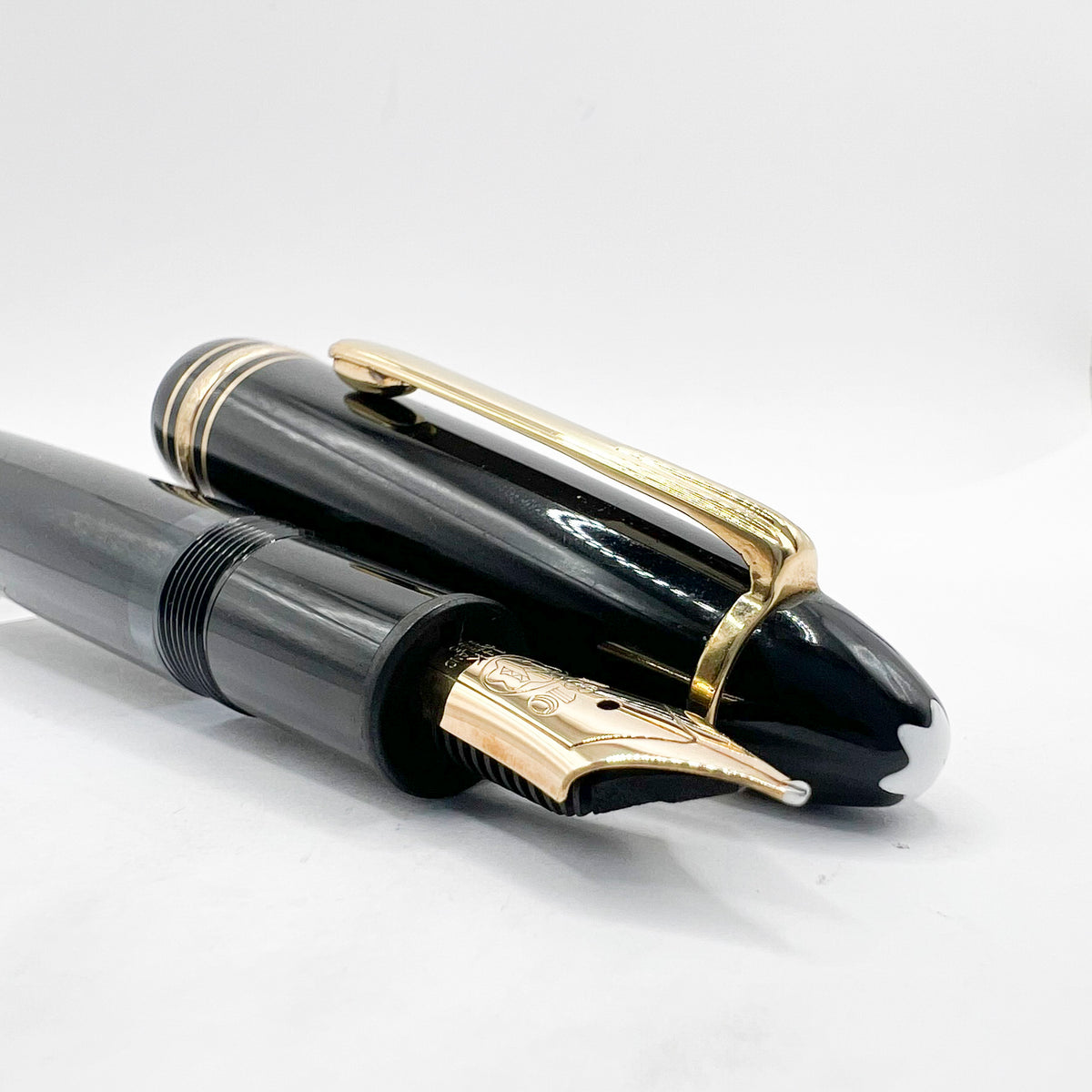 Montblanc Meisterstuck Black Resin #146 LeGrand Fountain Pen - Medium 14kt Gold Nib