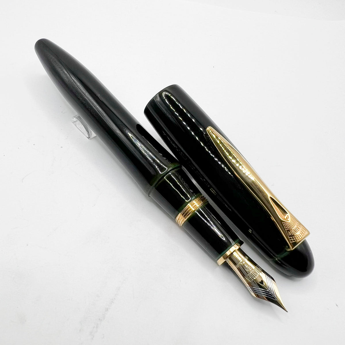 Platinum Izumo Urushi Oversized Fountain Pen - Sora (Dark Green) - Fine 18kt Gold Nib