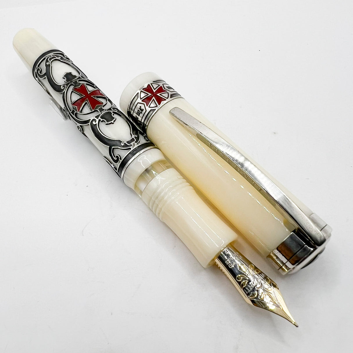 Visconti Knights Templar Limited Edition Fountain Pen - Fine 18kt Gold Nib