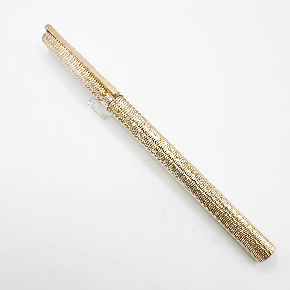 S.T. Dupont Full Covered Gold-Plated Barleycorn Classic Fountain Pen- Medium 18kt Gold Nib