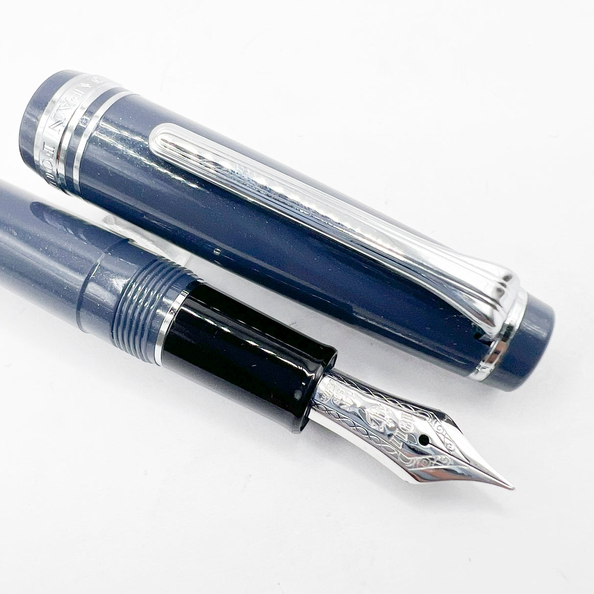 Sailor Professional Gear Slim Celestial Gray 2024 Pen of the Year Fountain Pen - Medium 14kt Gold Nib