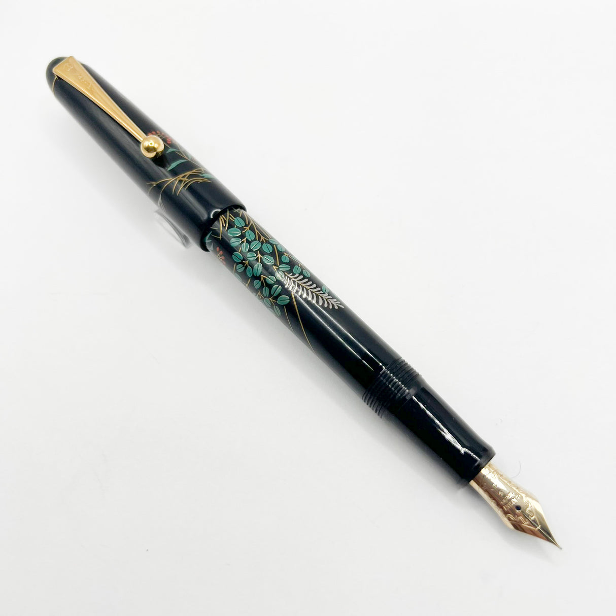 Pilot Namiki Nippon Art Wildflowers Fountain Pen - Fine 14kt Gold Nib