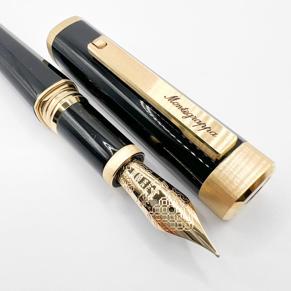 Montegrappa Zero Elegant Black 4-Sided Fountain Pen with Rounded Corners- Medium 14kt Gold Nib