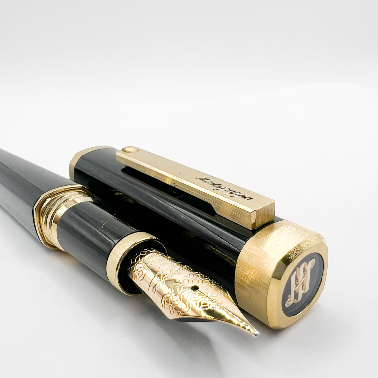 Montegrappa Zero Elegant Black 4-Sided Fountain Pen with Rounded Corners- Medium 14kt Gold Nib