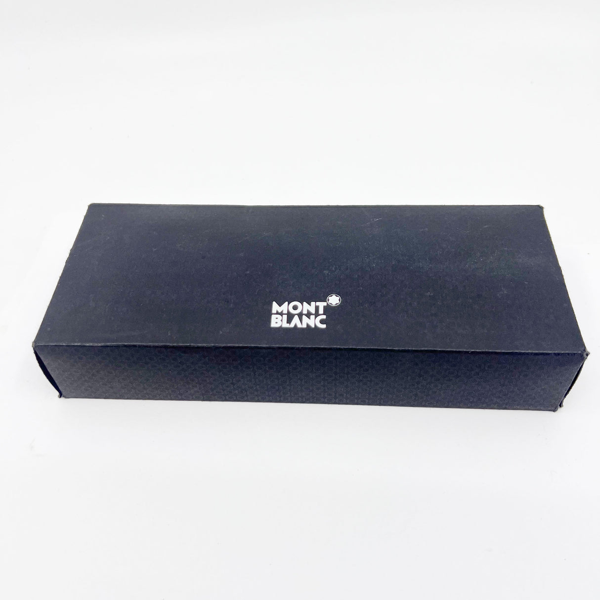 Montblanc Boheme Rouge - Black Resin Fountain Pen - Retractable Medium 14kt Gold Nib