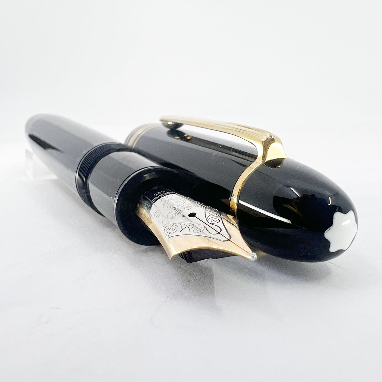 Montblanc Meisterstuck #149 Fountain Pen - Largest Of The Meisterstucks - Semi-Flex Fine 14kt Gold Nib