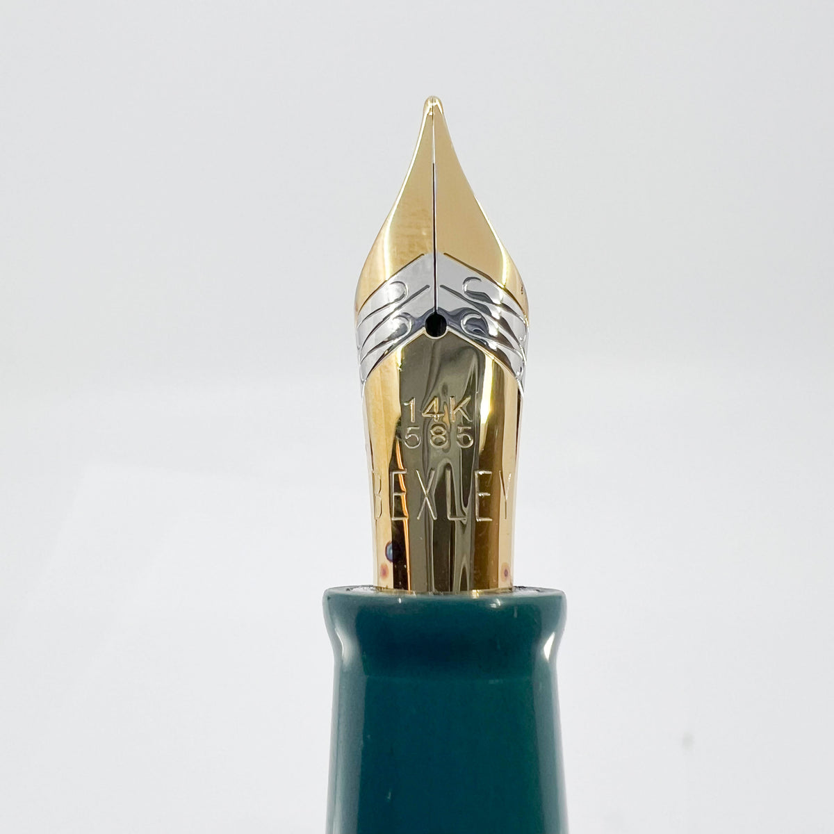 Bexley 50th Anniversary of Israel Statehood (1948-1998) Sterling Silver Limited Edition Fountain Pen #025/100 - Medium 14kt Gold Nib