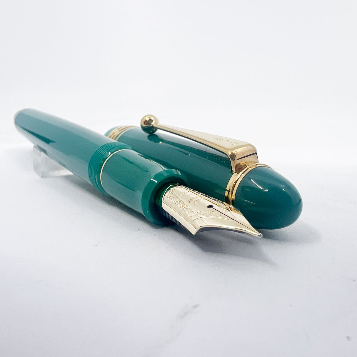 Pilot Custom 743 Verdigris Fountain Pen - Medium #15 14kt Gold Nib