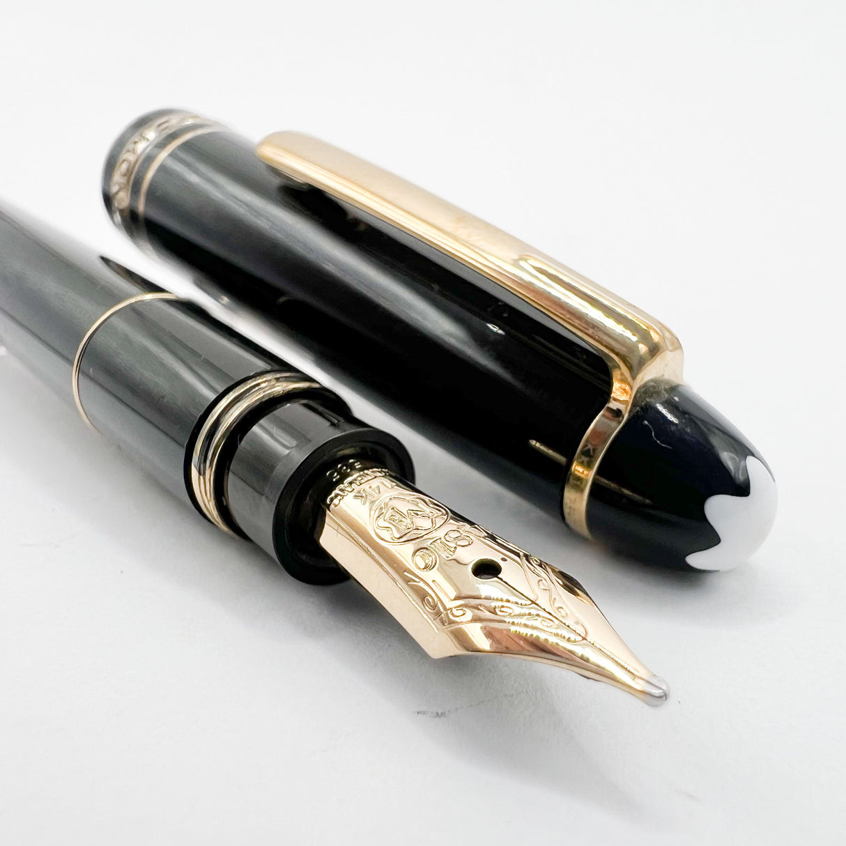 Montblanc Meisterstuck Mozart Black Resin Fountain Pen - Medium 14kt Gold Nib