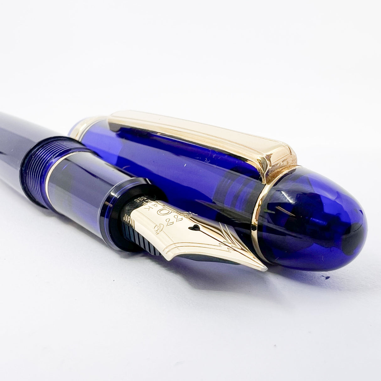 Platinum #3776 Translucent Blue Chartres Fountain Pen - Extra Fine 14kt Gold Nib