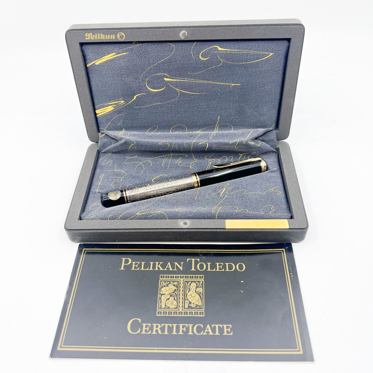 Pelikan M900 Toledo Gold Vermeil Fountain Pen - Fine 18C Gold Nib - 1990's