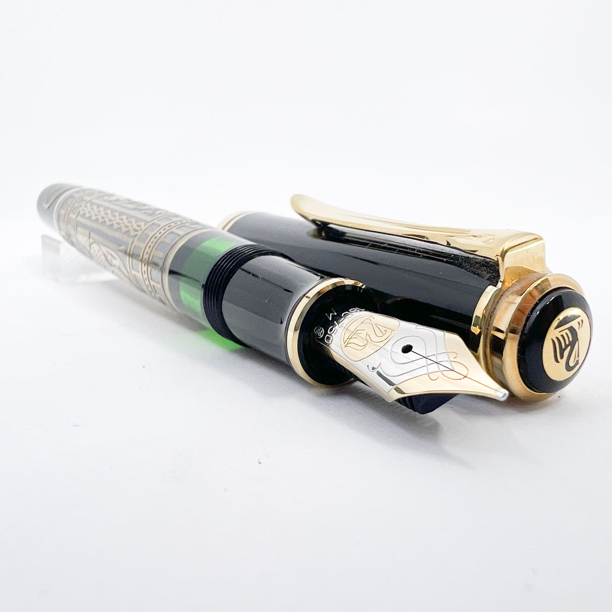 Pelikan M900 Toledo Gold Vermeil Fountain Pen - Fine 18C Gold Nib - 1990's