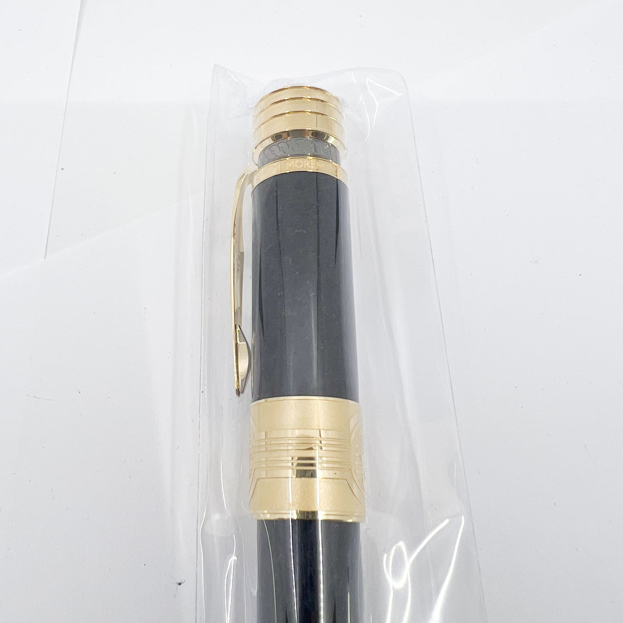 Montblanc 2019 Homage to Hadrian Patron of the Arts 4810 Limited Edition Fountain Pen - Medium 18kt Gold Nib2019