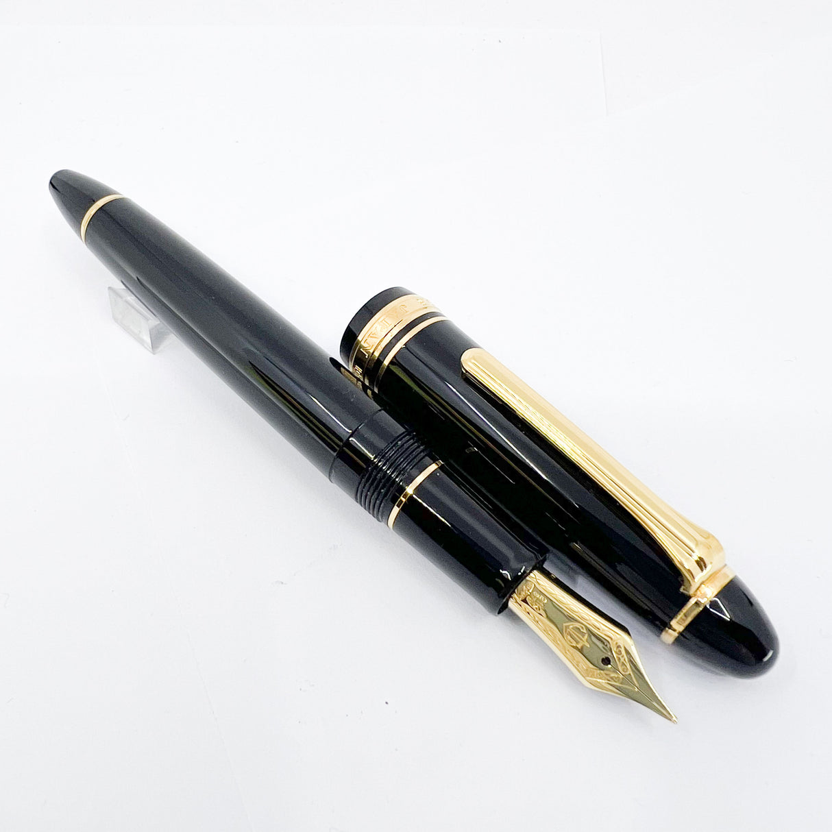 Sailor Black 1911L Large Fountain Pen - Broad 21kt Gold Nib