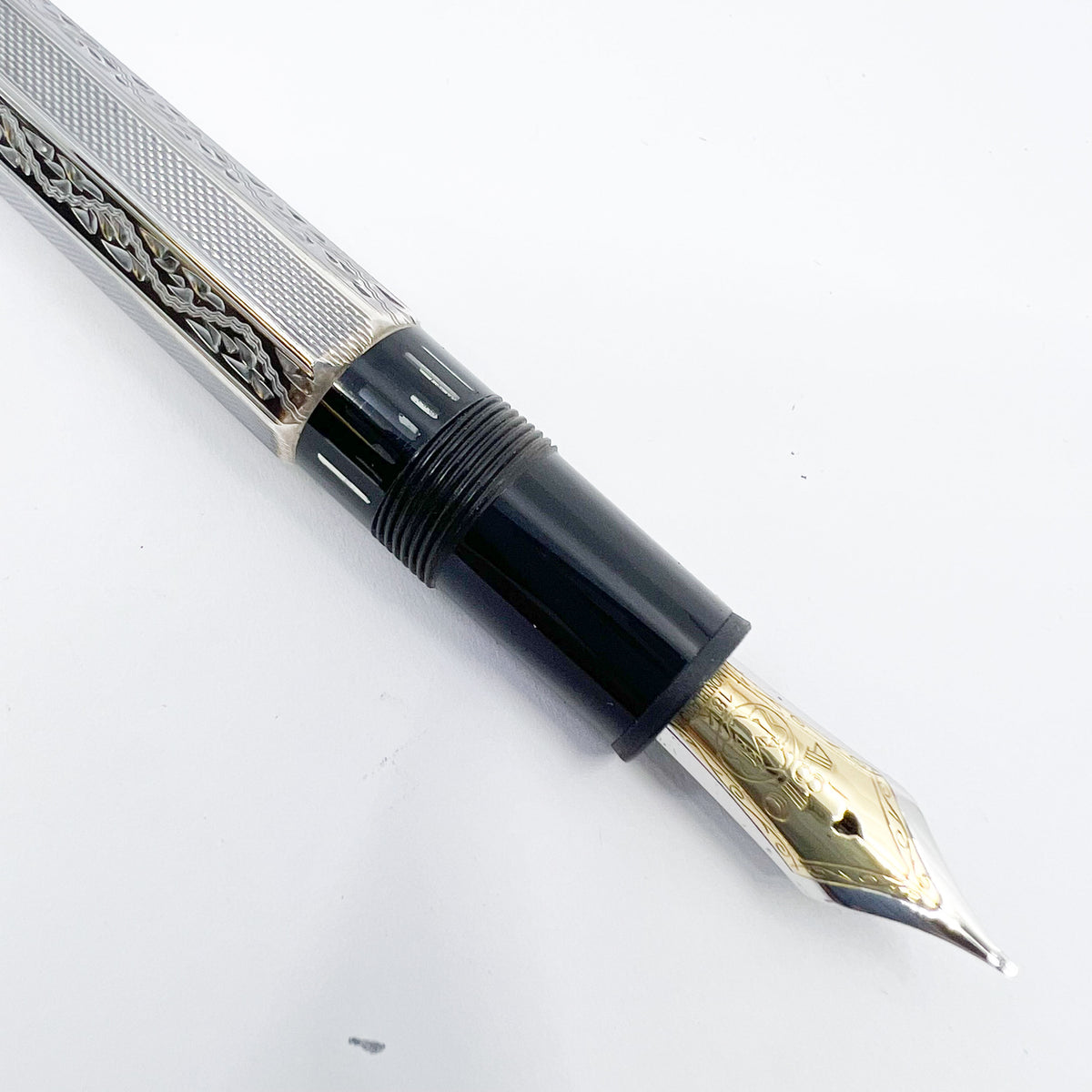 Montblanc Lorenzo de Medici Patron of the Arts Limited Edition Fountain Pen - A GRAIL Pen!!