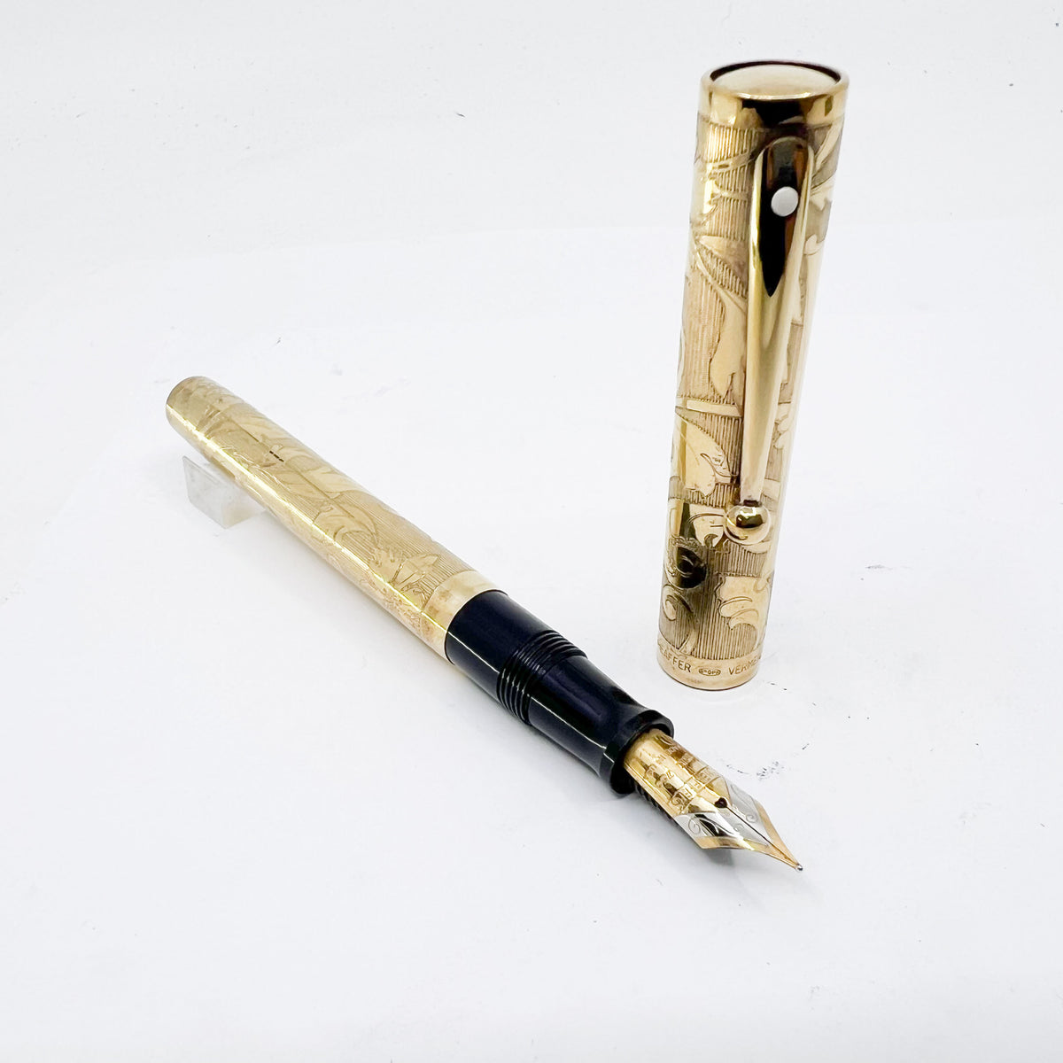 Sheaffer Nostalgia Gold Vermeil Fountain Pen - Medium 18kt Gold Nib