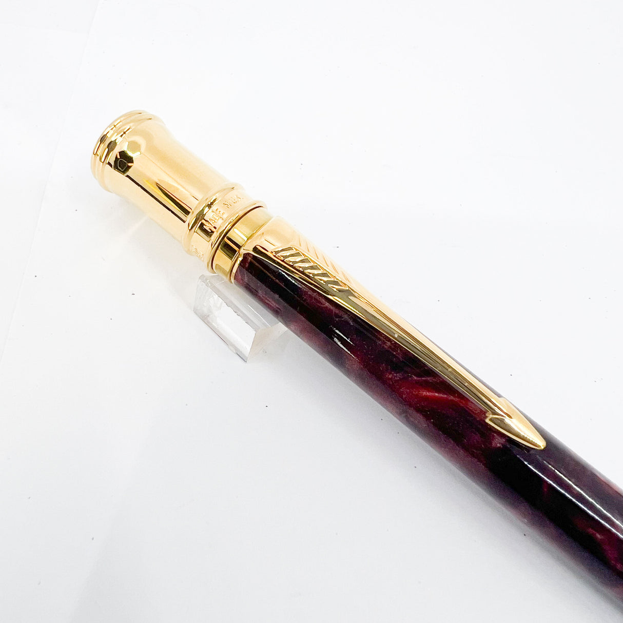 Parker Duofold Marble Maroon Ballpoint Pen - Circa 1991