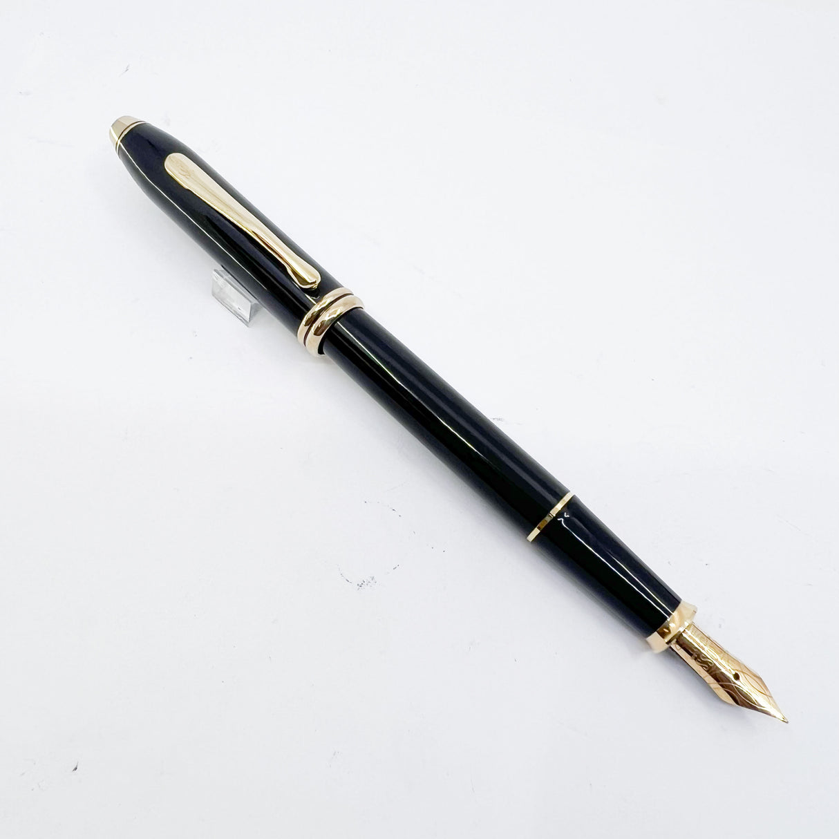 Cross Townsend Glossy Black Lacquer Fountain Pen - Extra Fine 14kt Gold Nib
